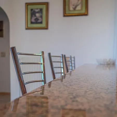 别墅 Alexandra And Francesca