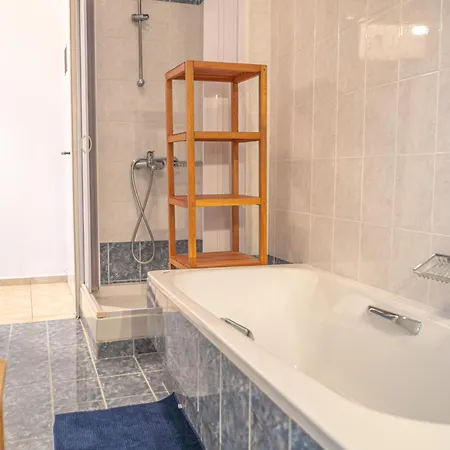 Βίλα Alexandra And Francesca *