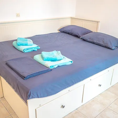 Alexandra And Francesca Βίλα