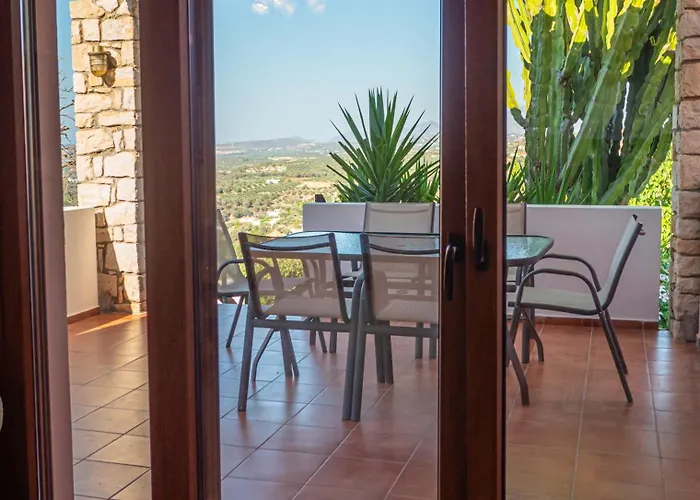 Alexandra And Francesca * Rethymno (Crete)