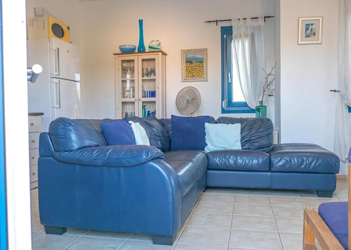 Alexandra And Francesca * Rethymno (Crete)